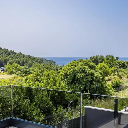 Villa Delecto By Guide